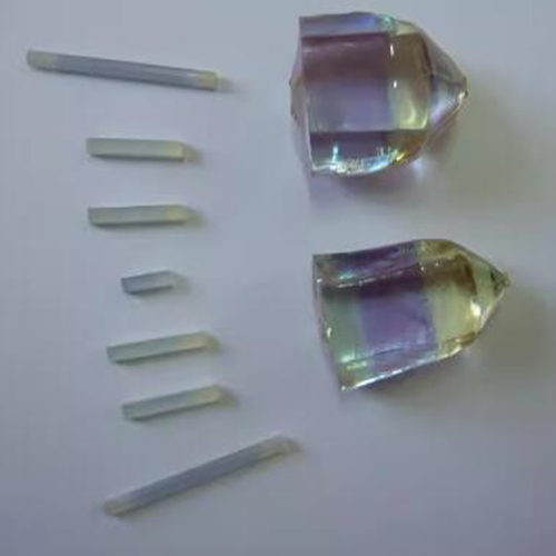 Diffusion Bonding Crystals YVO4 3x3x8 For laser diode-pumped lasers (image for) Diffusion Bonding Crystals YVO4 3x3x8 For laser diode-pumped lasers